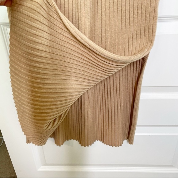New Wayf x BFF Dede & Emily Hollie Long Sleeve Sweater Dress in Camel Size Small - Picture 7 of 11